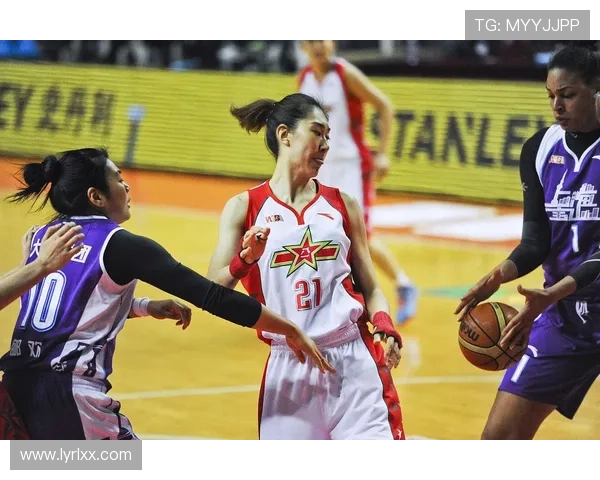 人各有志坎贝奇鼓励女球员兼职擦边博主赚取额外收入与奢侈品分享